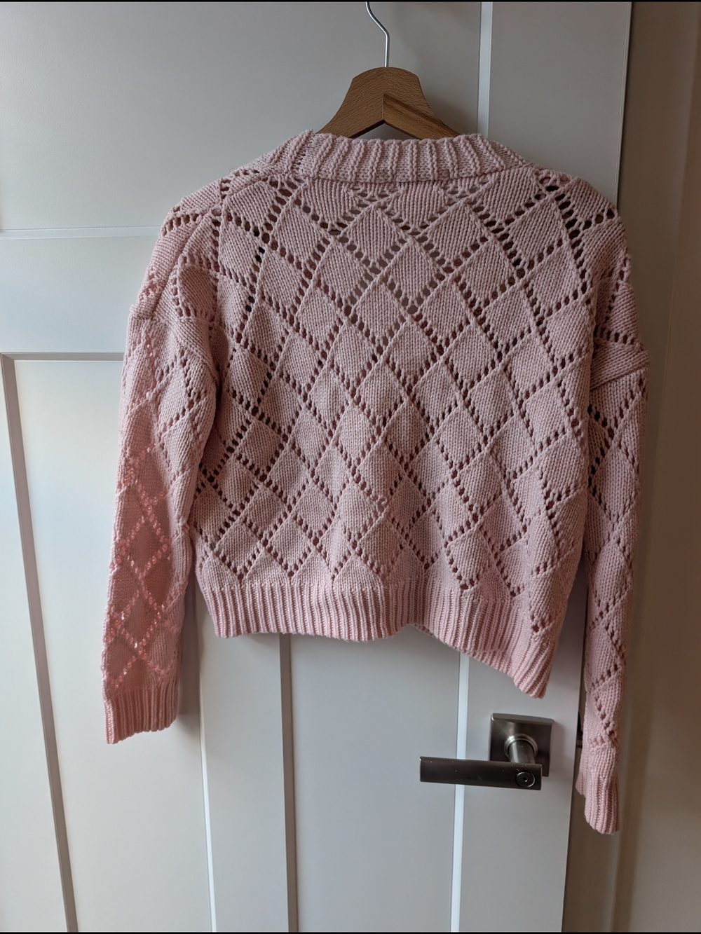 Woven Heart Pink Crochet V-Neck Cardigan with Floral Embroidery - Picture 2 of 3